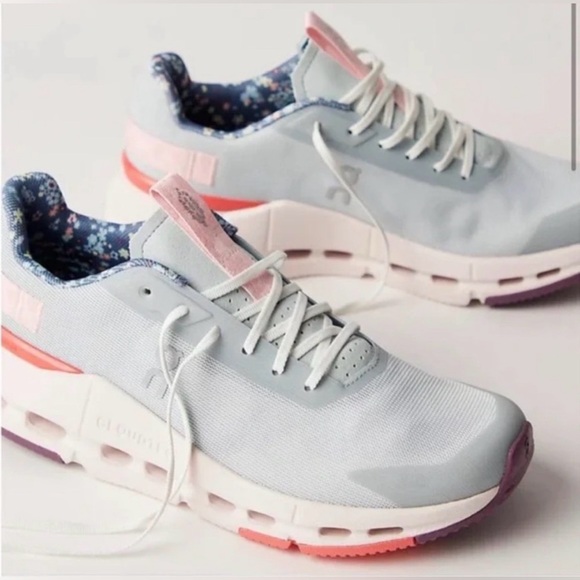 Free People X On Cloud Cloudnova Form 2- NIB- Size 7 - Picture 5 of 9